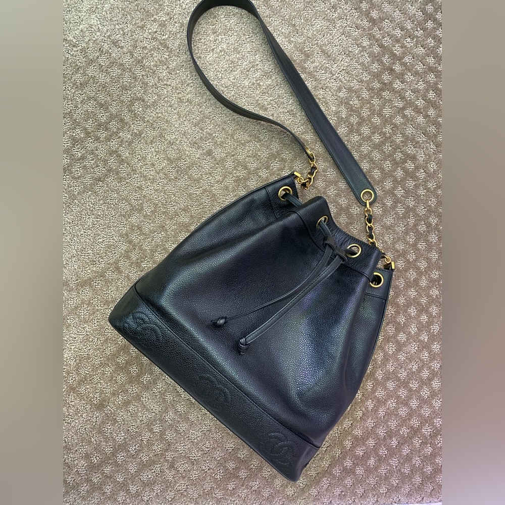 Chanel Bucket Bag VINTAGE 24k HW - Picture 4 of 9